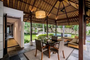 Deluxe Villa, Garden View | Dining room - Sayang Garden & Pool Villa Ubud (Ubud)