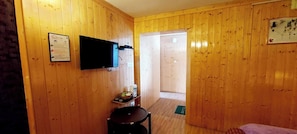 Superior Room | Soundproofing, free WiFi - Ikraam Inn (Srinagar)