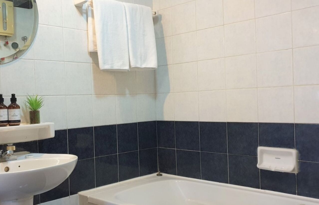 Hair dryer, towels, soap, shampoo