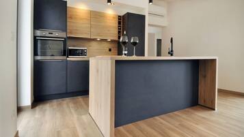 Villa, 4 Bedrooms | Private kitchen | Full-sized fridge, oven, stovetop, dishwasher