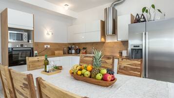 Villa, 1 Schlafzimmer | Esszimmer