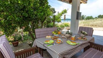 Ferienhaus, 2 Schlafzimmer | Terrasse/Patio