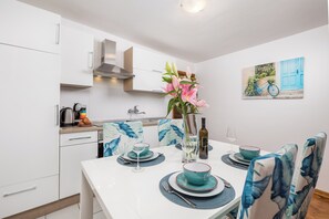 Apartment, 2 Bedrooms | Private kitchen | Full-size fridge, microwave, oven, stovetop - Apartment Sorgenfrei (Rovinj)