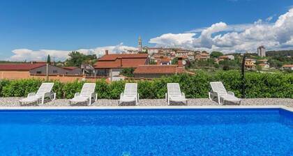 Holiday House Višnjan