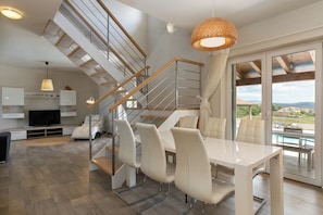 Villa, 4 Schlafzimmer | Wohnbereich