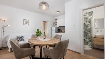 Apartment | Dining room