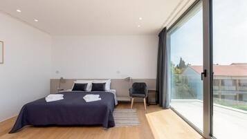 Villa, 6 Bedrooms | 6 bedrooms, iron/ironing board, WiFi