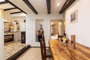 Leilighet, 1 soverom | Spisestue