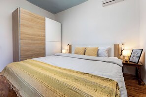 Studio A2 | Didekorasi berbeda-beda dan dilengkapi dengan perabotan berbeda-beda