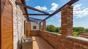 Villa, 4 Bedrooms | Teres/patio