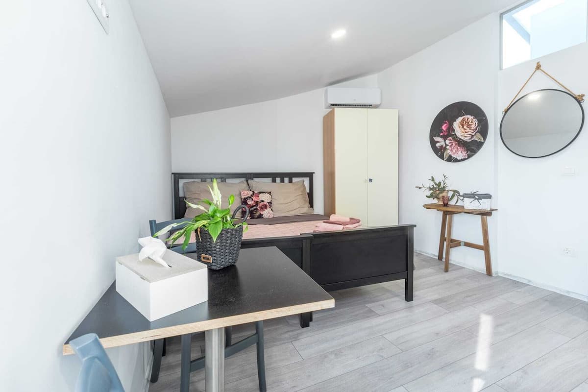 Studio A1 | Decoración personalizada, muebles diferentes y wifi gratis