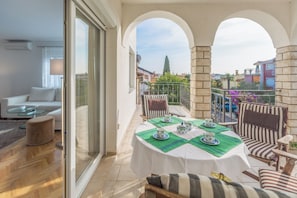 Apartment, 2 Bedrooms | Terrace/patio