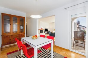 Dining room - Apartment Elegant (Rovinj)