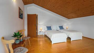 House, 4 Bedrooms | 4 bedrooms, WiFi