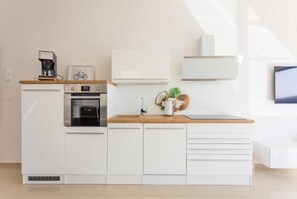 Apartment, 1 Bedroom | Private kitchen | Full-sized fridge, microwave, oven, stovetop - Luxury Apartment Anto (Medulin)