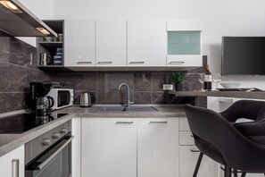 Apartment, 1 Bedroom | Private kitchen | Full-size fridge, microwave, oven, stovetop - Apartment Isola (Rovinj)