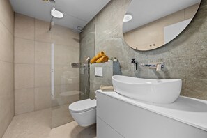 Villa, 4 Bedrooms | Bathroom | Hair dryer - Villa Andrea (Vizinada)