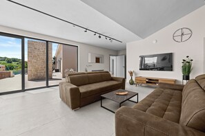 Villa, 4 Bedrooms | Living area | TV - Villa Andrea (Vizinada)
