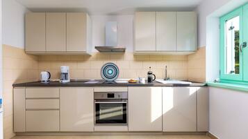 Villa, 1 Schlafzimmer | Eigene Küche | Großer Kühlschrank, Mikrowelle, Ofen, Herdplatte