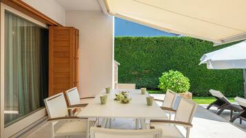 Villa, 1 Schlafzimmer | Terrasse/Patio