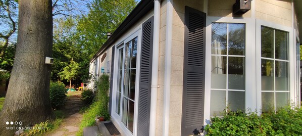 تفاصيل الفندق من الخارج