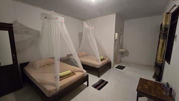 Standard Twin Room | Free WiFi