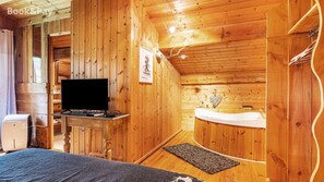 5 Schlafzimmer, Bügeleisen/Bügelbrett, WLAN, Bettwäsche