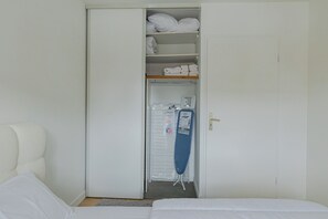 1 Schlafzimmer, Bügeleisen/Bügelbrett, WLAN, Bettwäsche