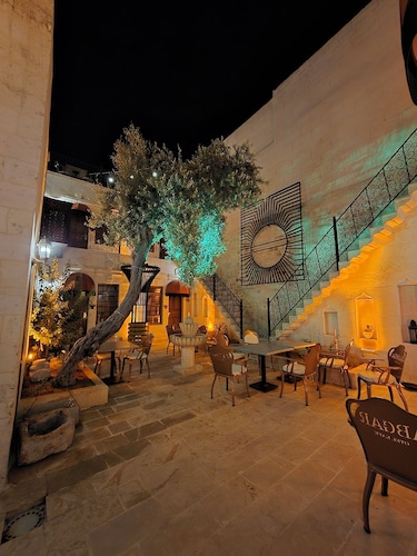 ABGAR OTEL