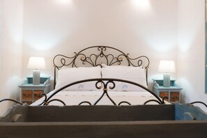 1 bedroom, iron/ironing board, travel cot, WiFi