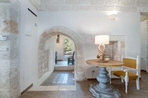 Interior - Appartamento Fico d'India - Villa Philos by Rentbeat (Ostuni)