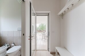 Unclassified image, 5 of 28, button - Casa Zampignola 2 by Rentbeat (Ostuni)