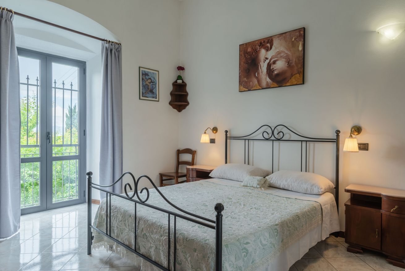 2 bedrooms, iron/ironing board, travel crib, WiFi