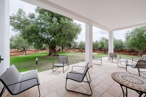 Terrace/patio - Casa Zampignola 3 by Rentbeat (Ostuni)