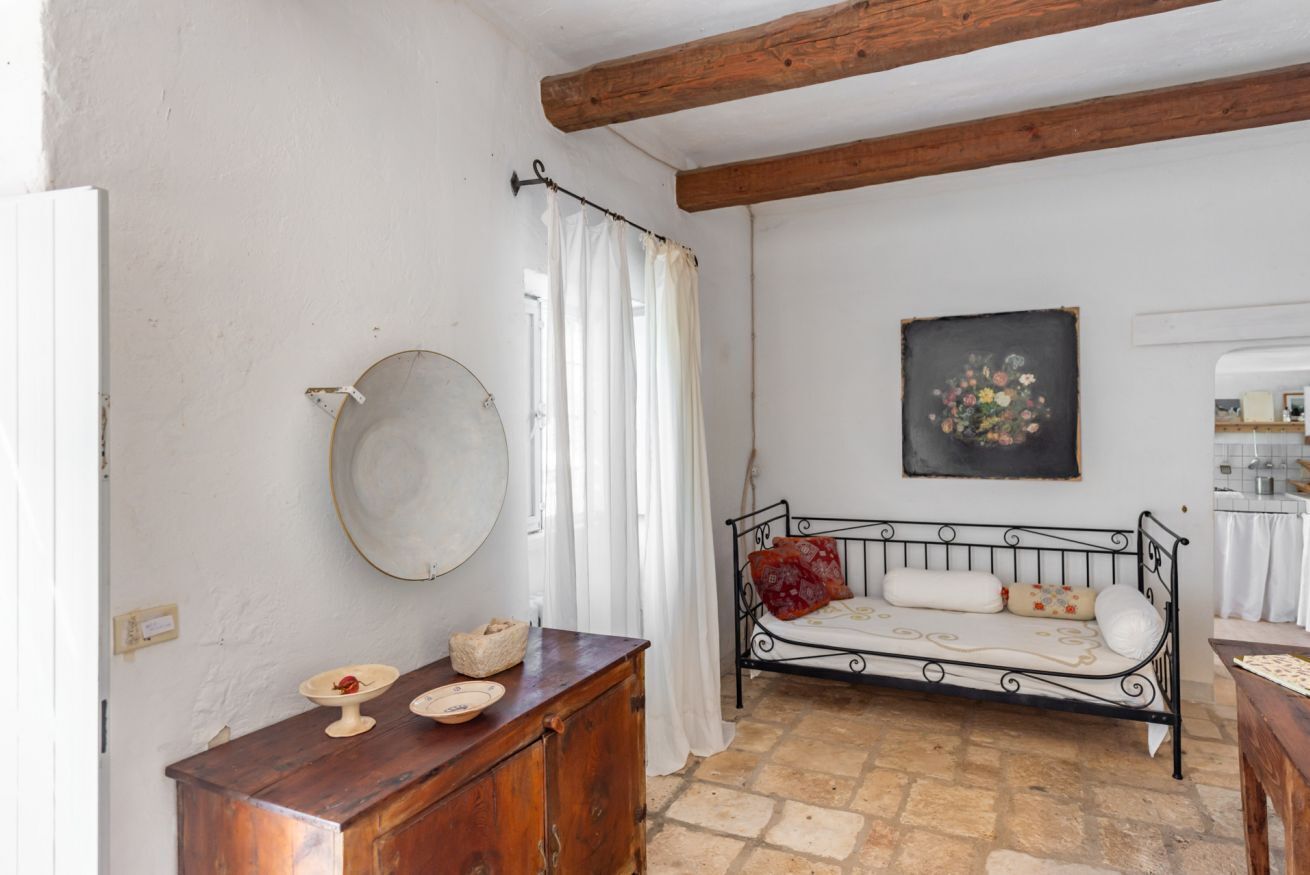 1 bedroom, travel crib, WiFi, bed sheets