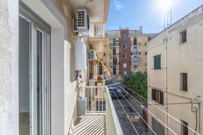 صورة غير مصنفة، 2 من 20، زرّ