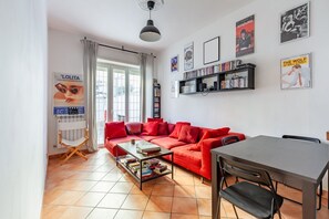 Living area - Casa Giancarlo by Rentbeat (Roma)