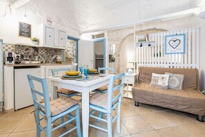 Interior - Il Vico Suite Ostuni by Rentbeat (Ostuni)
