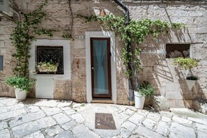 Exterior detail - Il Vico Suite Ostuni by Rentbeat (Ostuni)