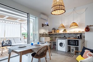 Interior - Casetta Amelia by Rentbeat (Conchiglie-Alto Lido)