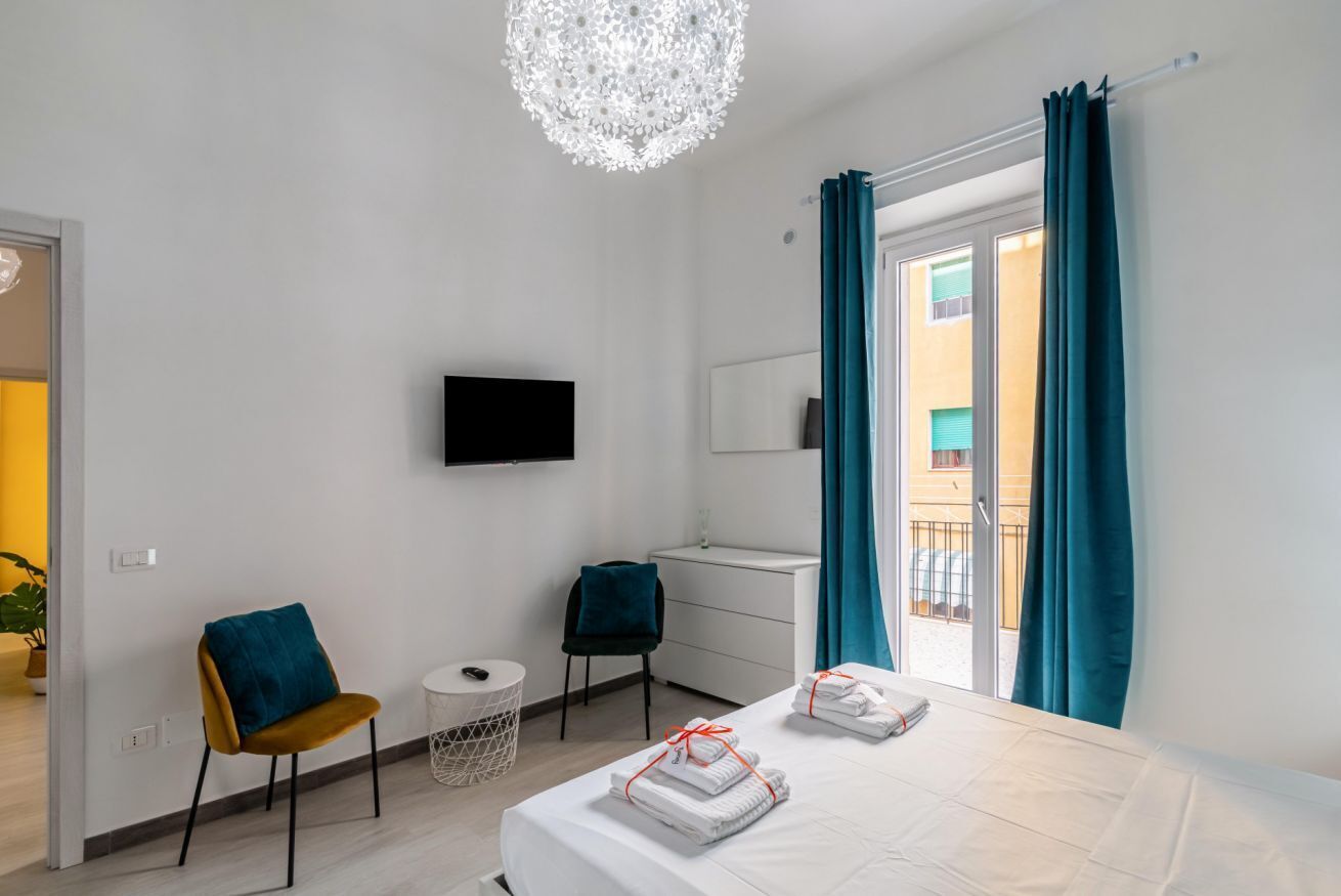 2 bedrooms, bed sheets