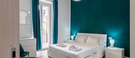 2 bedrooms, bed sheets