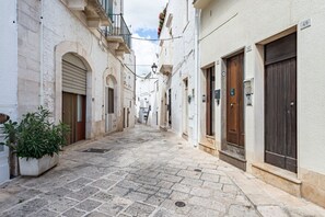 Unclassified image, 4 of 21, button - Casa Cenzina by Rentbeat (Locorotondo)