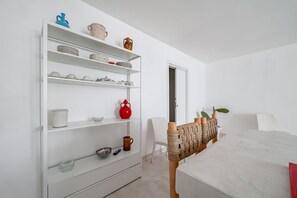 Dining - Casa Giada by Rentbeat (Villanova)