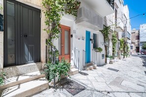 Unclassified image, 3 of 20, button - Il Vico 12 Ostuni by Rentbeat (Ostuni)