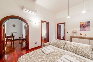 2 bedrooms, iron/ironing board, WiFi, bed sheets - Il Monale by Rentbeat (Martina Franca)