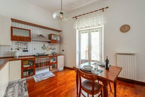 Fridge, microwave, oven, stovetop - Il Monale by Rentbeat (Martina Franca)