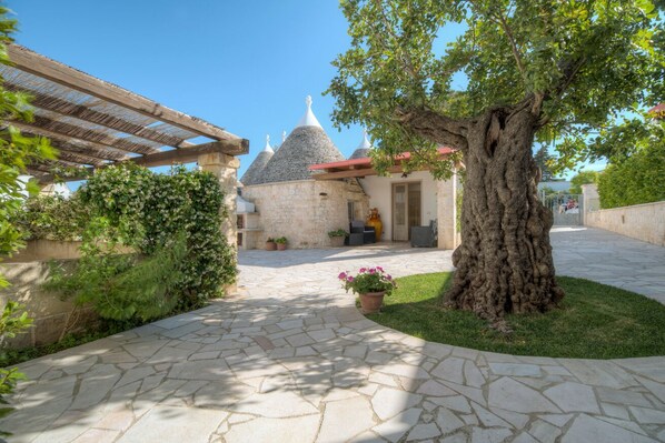 Exterior - Il Lilla by Rentbeat (Locorotondo)