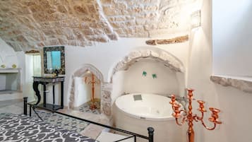 Dusche, Haartrockner, Bidet, Handtücher