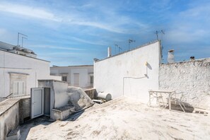 Unclassified image, 3 of 15, button - Casa Scipione by Rentbeat (Ostuni)